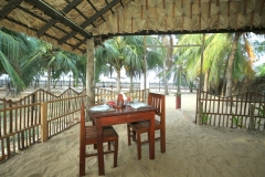 high-park-hotel-trincomalee-nilaveli-restaurant1